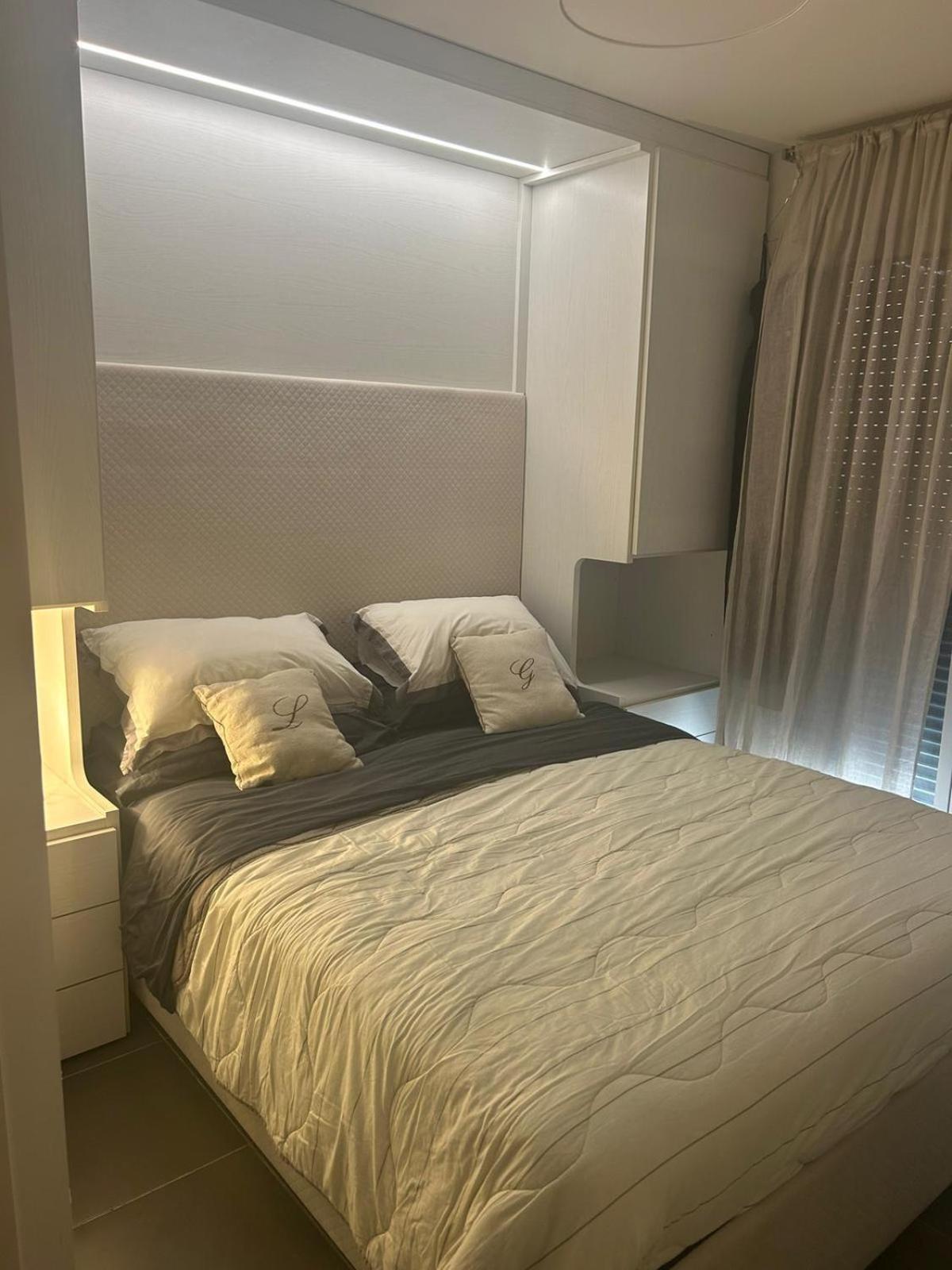 Close To Montecarlo, Monaco Sea Side, Private Parking Apartment Бюсолей Екстериор снимка